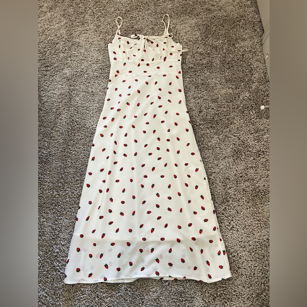 Elegant White and strawberry maxi Dress size XS